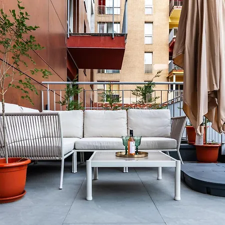 Jacuzzi Urban Heaven Apartment *